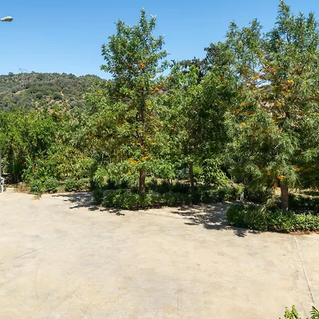 Вилла Orange Near Platanias
